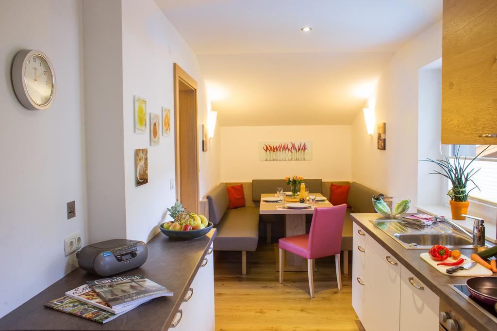 Schwaiger Appartements Zell am See Ruang foto