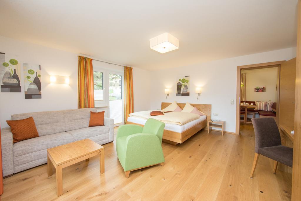 Schwaiger Appartements Zell am See Ruang foto